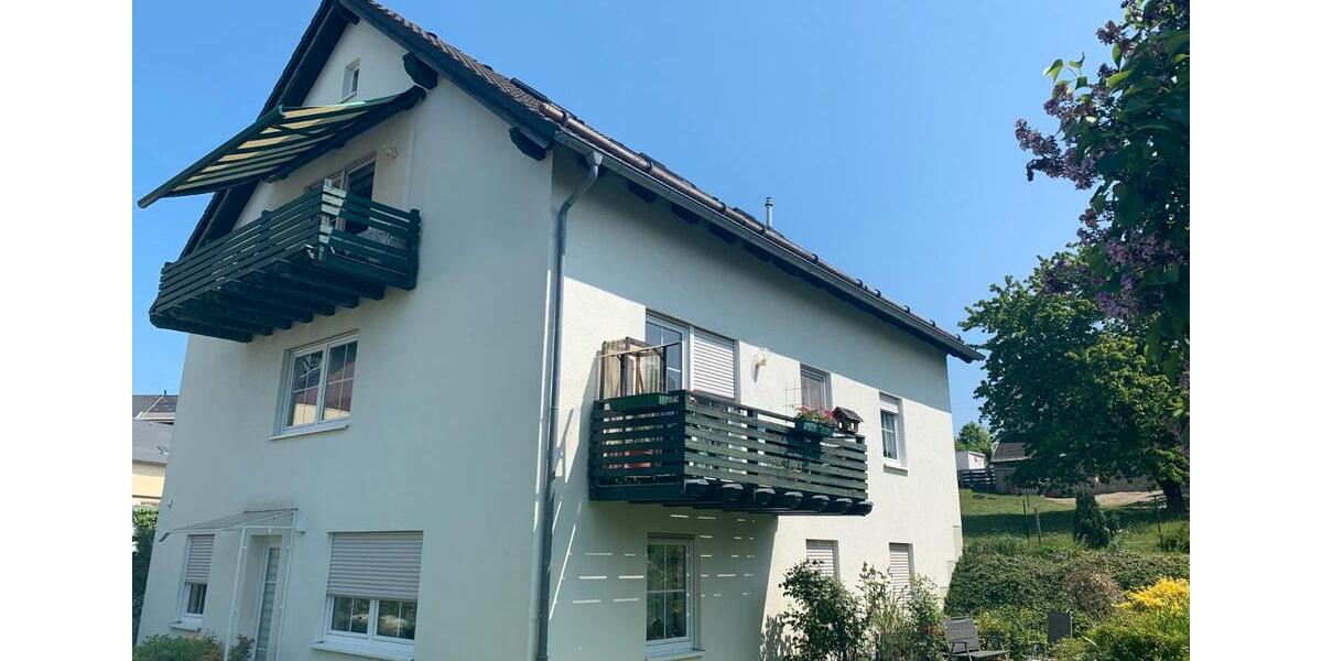 Etagenwohnung Greiz - 4 Zimmer, 90 m&sup2;, 156.000&euro; | Angebot:26123855
