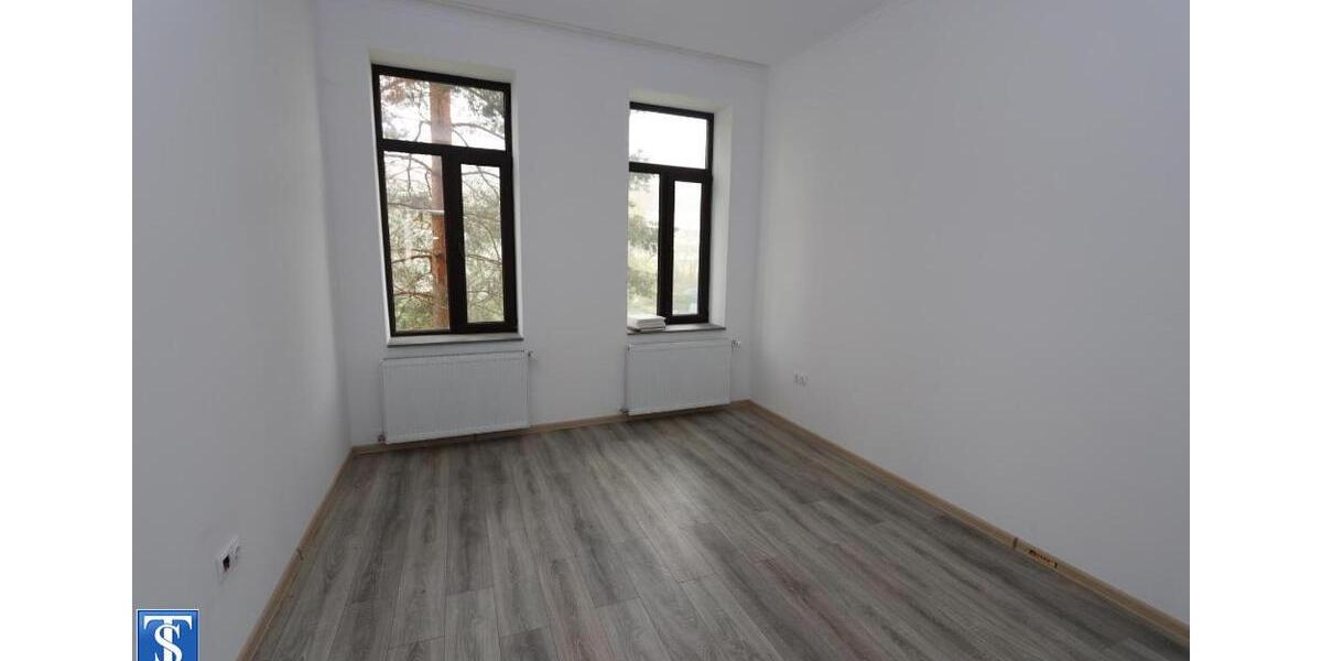 Etagenwohnung Plauen - 3 Zimmer, 120 m&sup2;, 600&euro; | Angebot:24183247