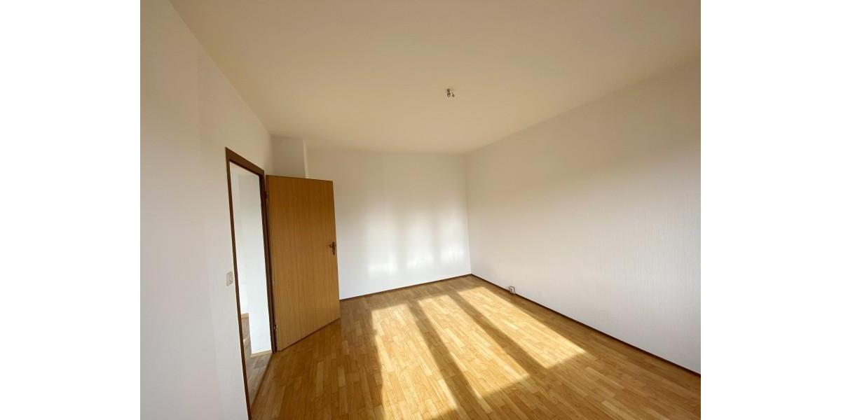 Etagenwohnung Oelsnitz (Vogtland) - 2 Zimmer, 49 m&sup2;, 320&euro; | Angebot:25230900