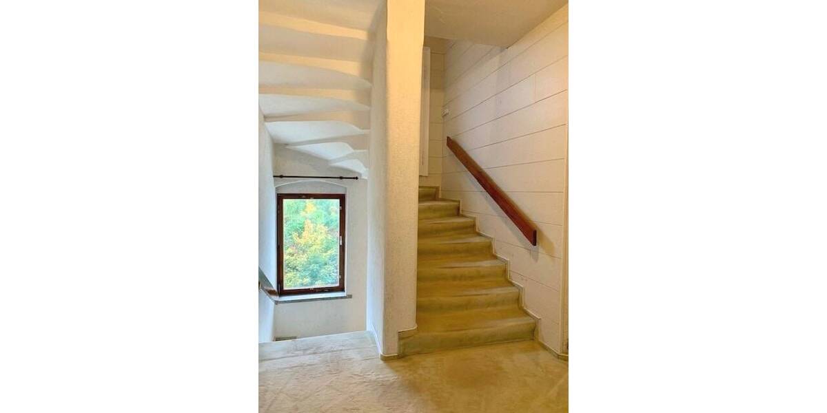 Doppelhaushälfte Reichenbach - 6 Zimmer, 165 m&sup2;, 98.000&euro; | Angebot:25662099