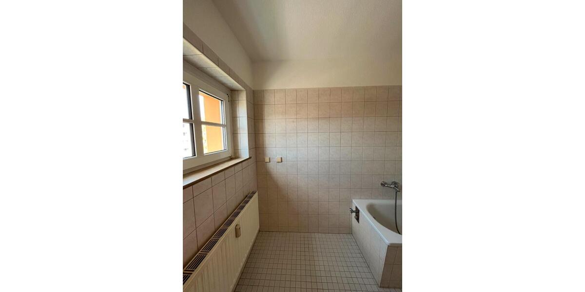 Etagenwohnung Reichenbach im Vogtland - 2 Zimmer, 51 m&sup2;, 199&euro; | Angebot:8815594