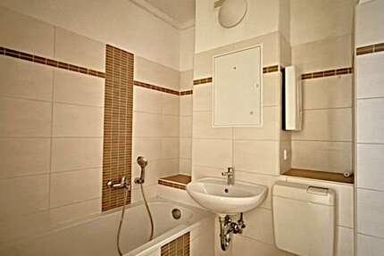 Wohnung Plauen Ostvorstadt - 3 Zimmer, 56 m&sup2;, 282&euro; | Angebot:26728638