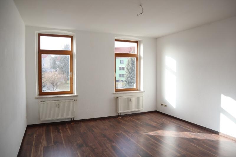 Dachgeschoßwohnung Fraureuth - 1 Zimmer, 37 m&sup2;, 222&euro; | Angebot:25306529