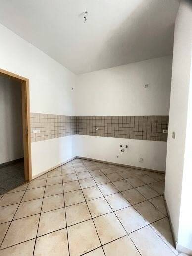 Etagenwohnung Plauen Westend - 2 Zimmer, 55 m&sup2;, 245&euro; | Angebot:25674921