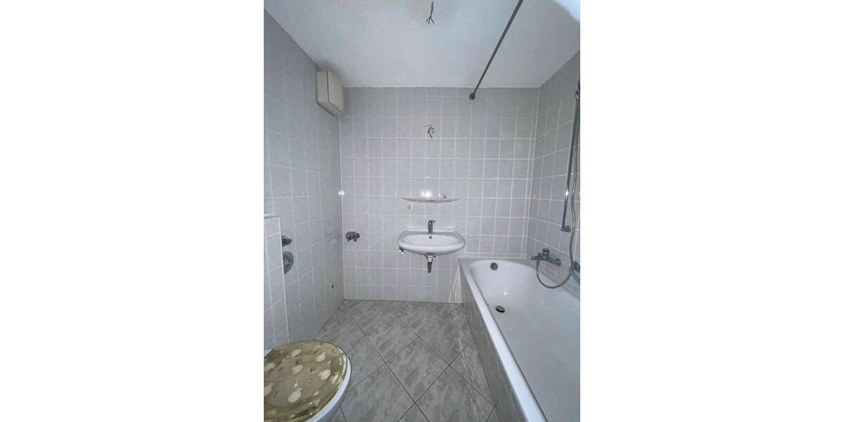 Etagenwohnung Plauen Preißelpöhl - 2 Zimmer, 52 m&sup2;, 250&euro; | Angebot:25796467