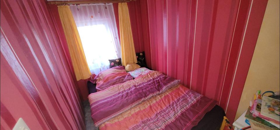 Einfamilienhaus Auma-Weidatal Weidatal - 8 Zimmer, 151 m&sup2;, 70.000&euro; | Angebot:23699182