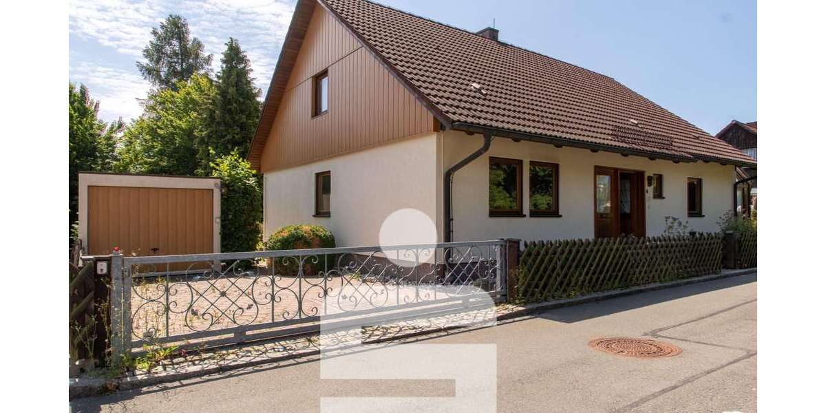 Einfamilienhaus Rehau - 3 Zimmer, 131 m&sup2;, 299.000&euro; | Angebot:27338925