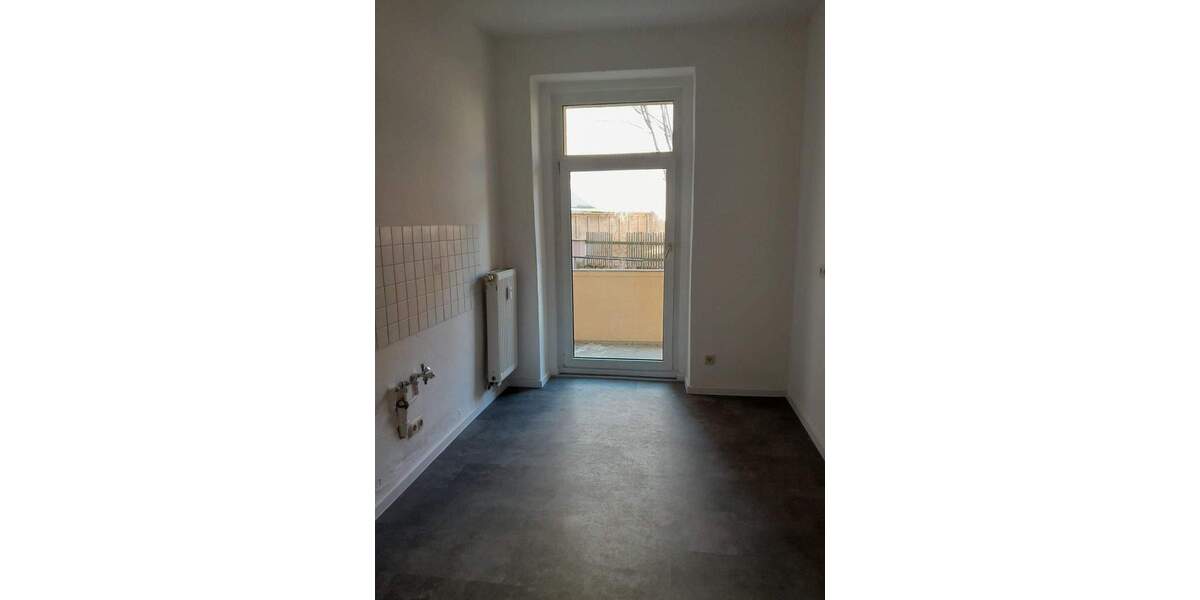 Etagenwohnung Plauen Stadtmitte - 3 Zimmer, 56 m&sup2;, 320&euro; | Angebot:26105775