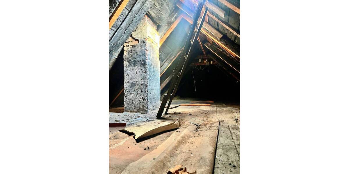 Mehrfamilienhaus, Wohnhaus Lengenfeld - 4 Zimmer, 150 m&sup2;, 83.000&euro; | Angebot:25708235