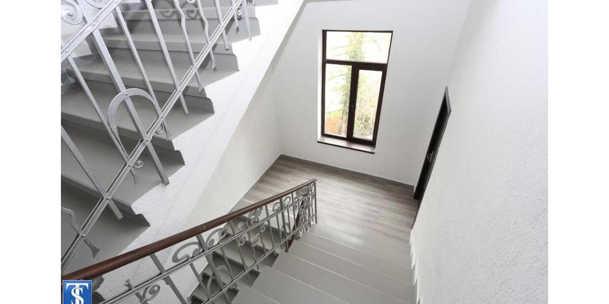 Etagenwohnung Plauen - 3 Zimmer, 120 m&sup2;, 600&euro; | Angebot:24183247