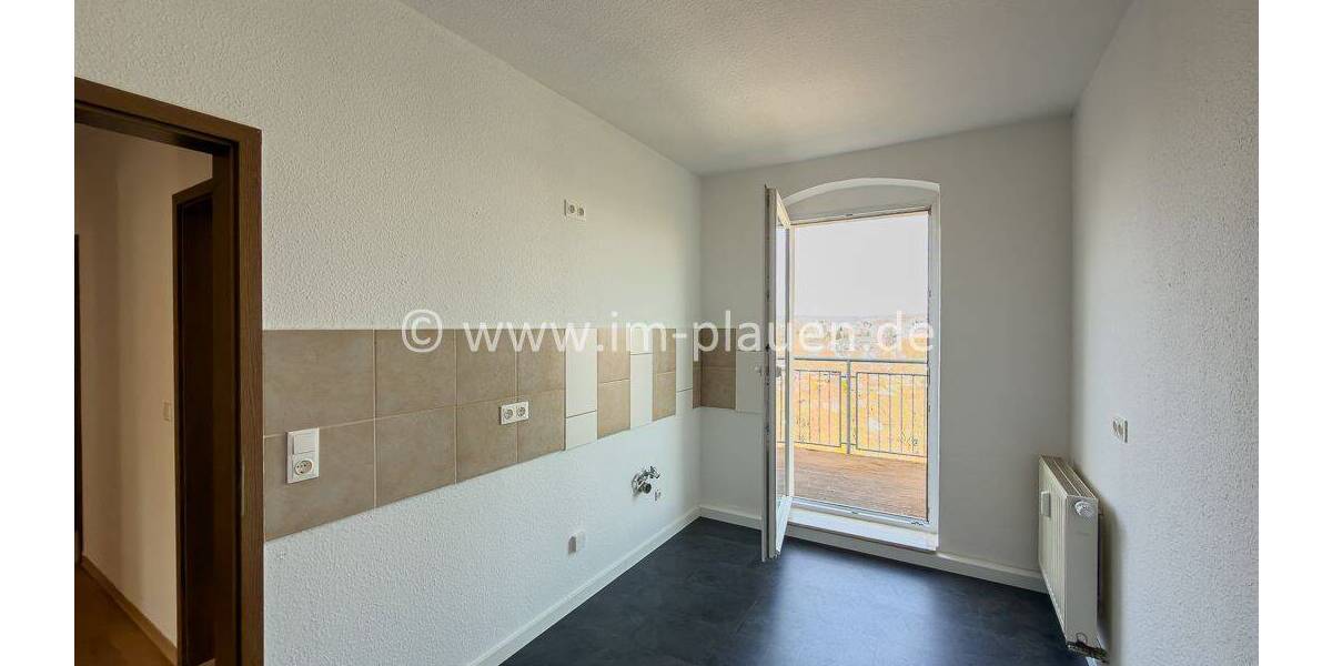 Etagenwohnung Plauen Reusa - 4 Zimmer, 102 m&sup2;, 590&euro; | Angebot:25741700