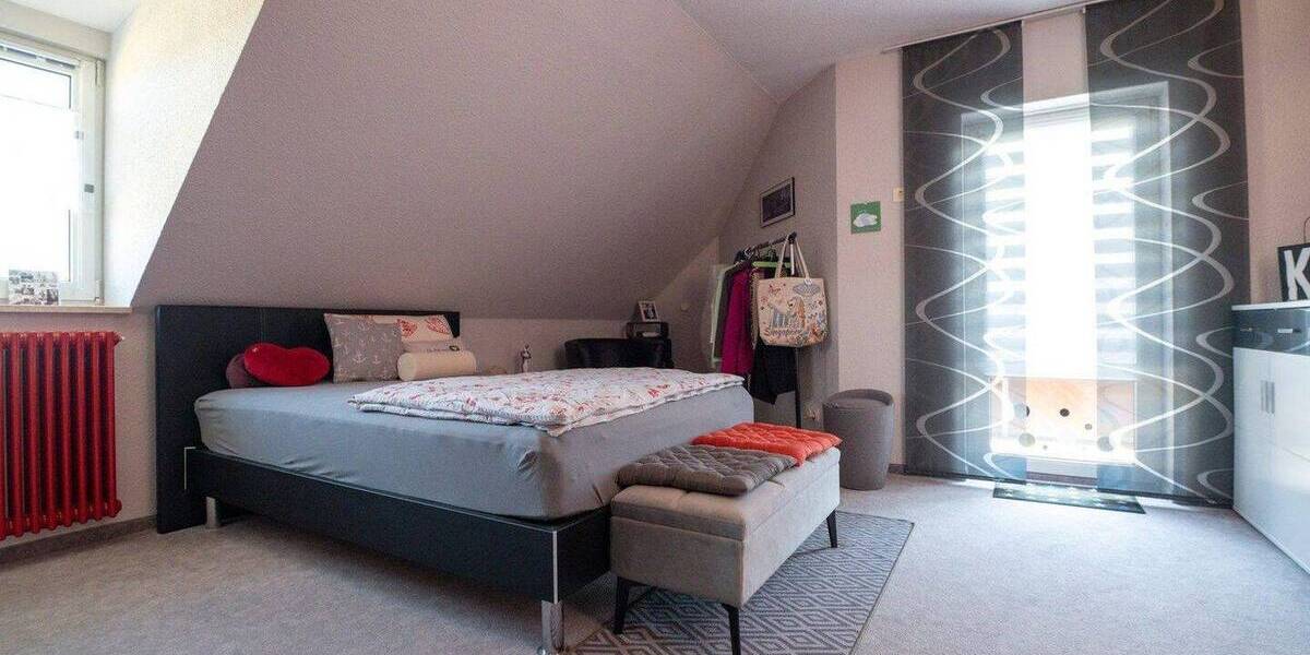 Einfamilienhaus Plauen Reusa - 7 Zimmer, 187 m&sup2;, 479.000&euro; | Angebot:26716057