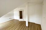 Etagenwohnung Plauen - 2 Zimmer, 71 m&sup2;, 375&euro; | Angebot:25363730