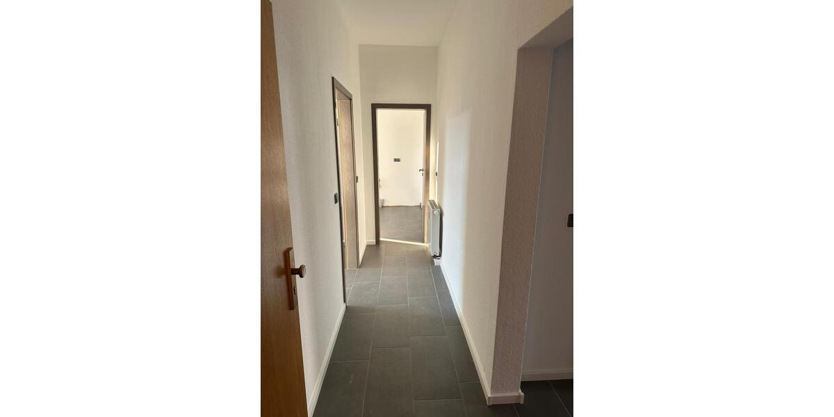 Etagenwohnung Plauen Altstadt - 3 Zimmer, 66 m&sup2;, 395&euro; | Angebot:25992539