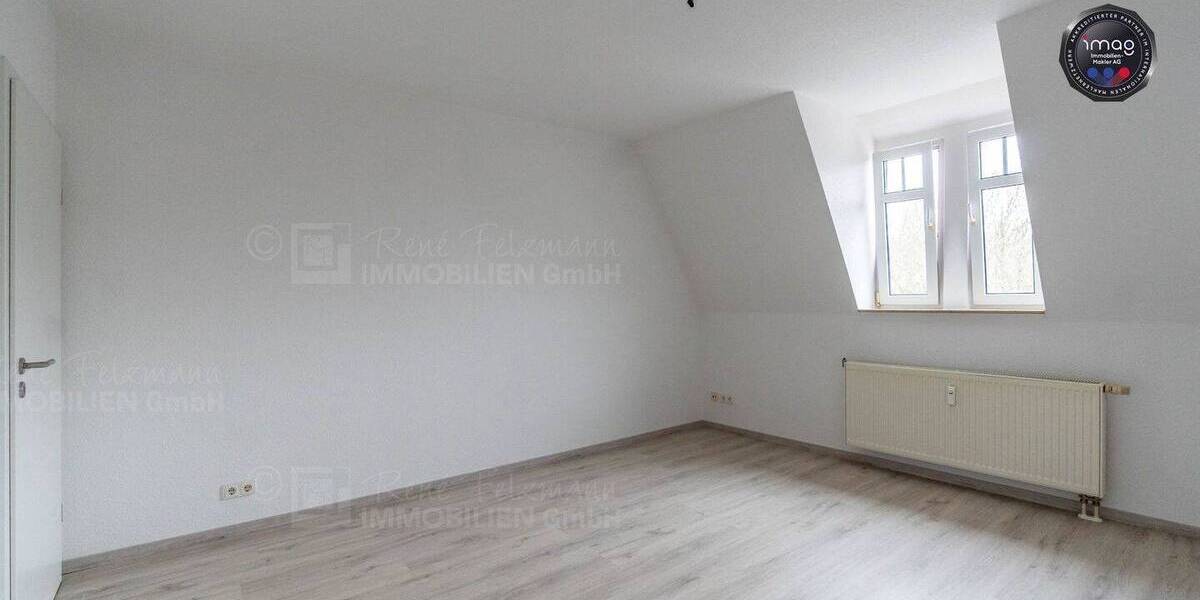 Etagenwohnung Plauen im Vogtland Straßberg - 2 Zimmer, 58 m&sup2;, 20.500&euro; | Angebot:25678799