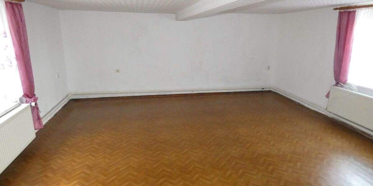 Einfamilienhaus Hirschberg - 1 Zimmer, 195 m&sup2;, 78.000&euro; | Angebot:25731038
