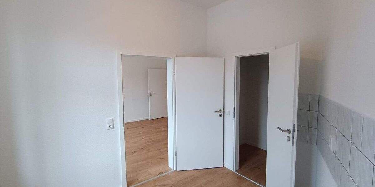 Etagenwohnung Reichenbach im Vogtland Reichenbach - 3 Zimmer, 66 m&sup2;, 400&euro; | Angebot:25769865