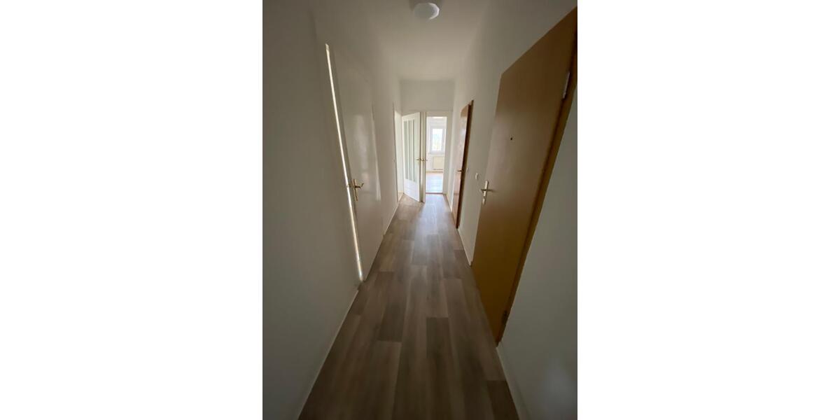 Etagenwohnung Plauen Alt Chrieschwitz - 3 Zimmer, 73 m&sup2;, 327&euro; | Angebot:9060663