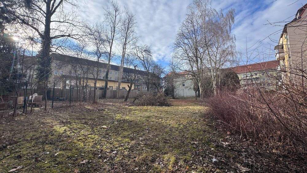 Etagenwohnung Plauen Stadtmitte - 2 Zimmer, 71 m&sup2;, 55.000&euro; | Angebot:25686174