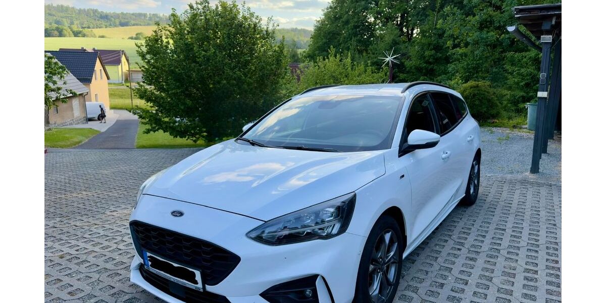 Ford Focus 47.497 km 19.500 &euro; Auerbach 08209