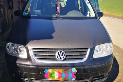 VW Touran 345.000 km 2.750 &euro; Pöhl 08543