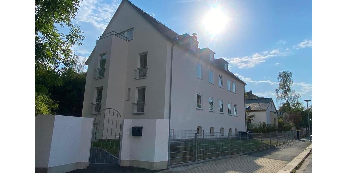 Dachgeschoßwohnung Plauen Bahnhofsvorstadt - 6 Zimmer, 145 m&sup2;, 1.390&euro; | Angebot:17463037