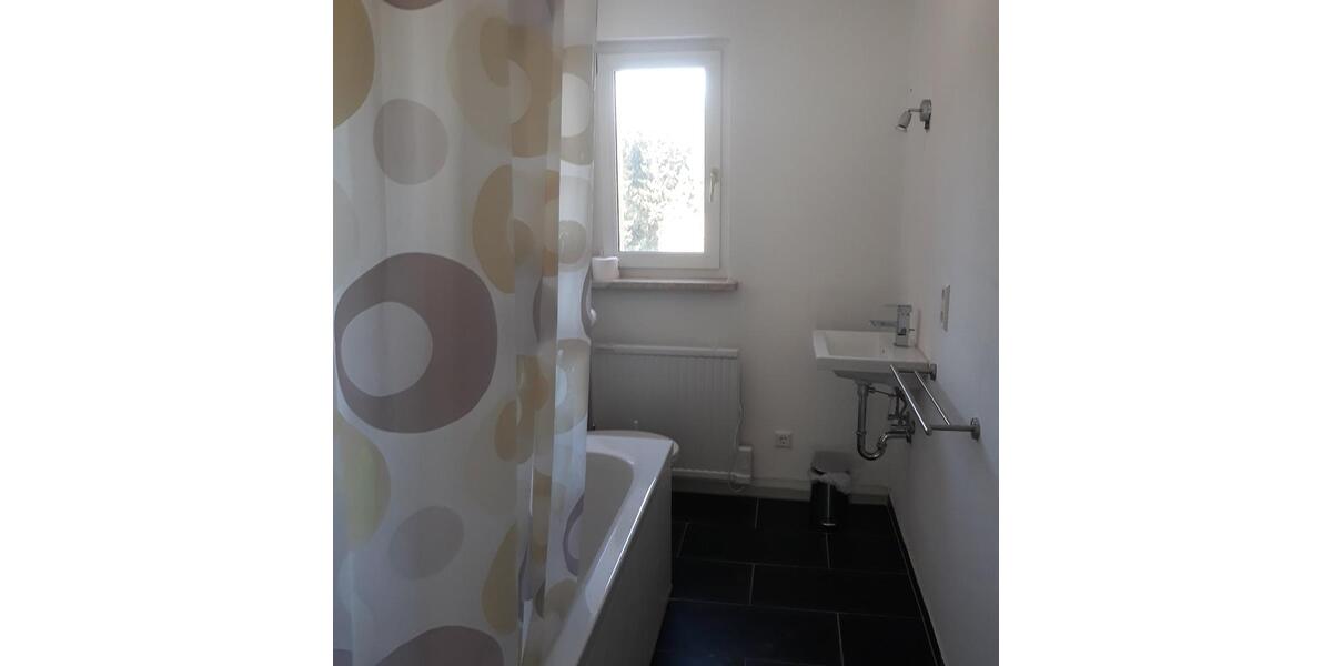 Dachgeschoßwohnung Muldenhammer - 3 Zimmer, 60 m&sup2;, 280&euro; | Angebot:19258575