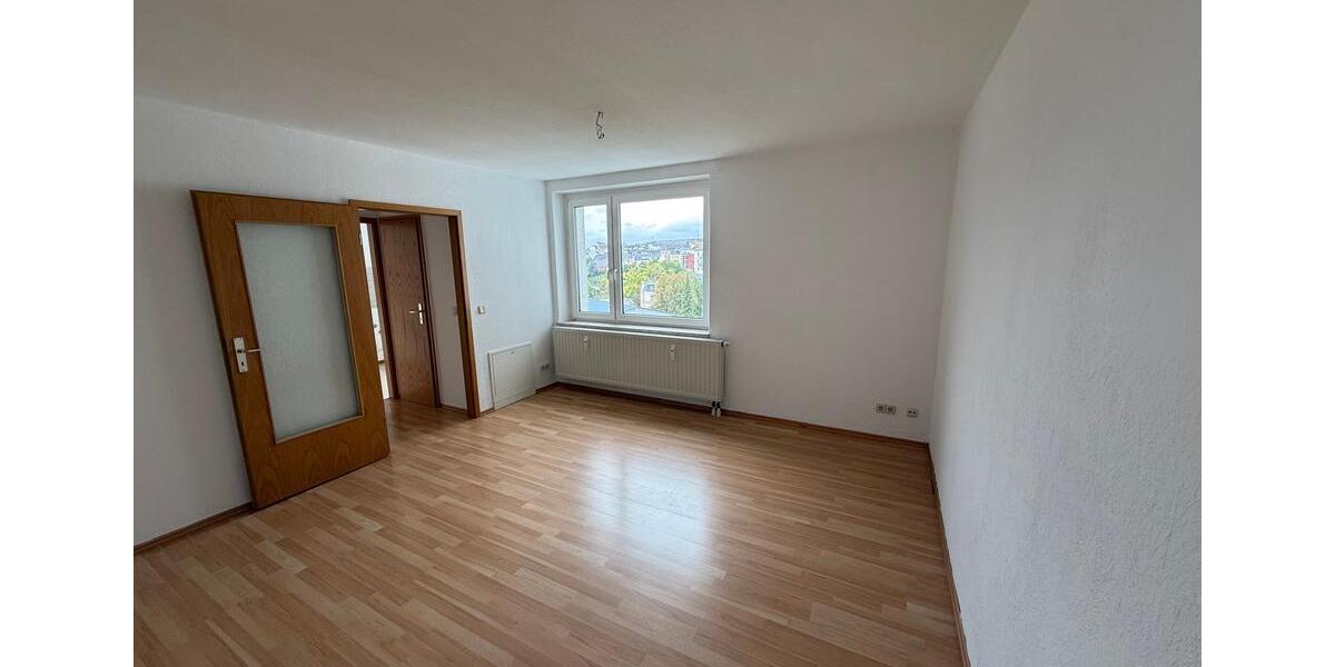 Etagenwohnung Reichenbach im Vogtland - 2 Zimmer, 49 m&sup2;, 225&euro; | Angebot:23150130
