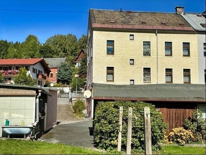 Einfamilienhaus Klingenthal Zwota - 8 Zimmer, 175 m&sup2;, 90.000&euro; | Angebot:25662072