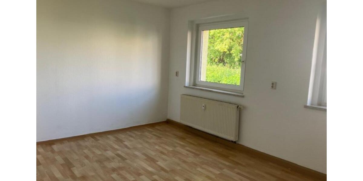 Hochparterre Plauen - 3 Zimmer, 77 m&sup2;, 424&euro; | Angebot:23544148