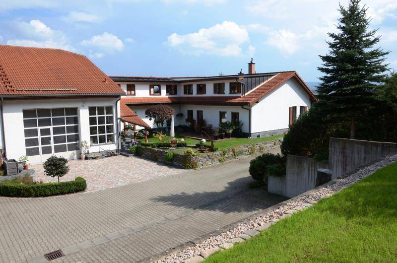 Einfamilienhaus Rodewisch - 5 Zimmer, 150 m&sup2;, 1.290.000&euro; | Angebot:26500931