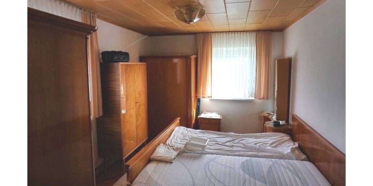 Mehrfamilienhaus, Wohnhaus Auerbach Sorga - 7 Zimmer, 160 m&sup2;, 65.000&euro; | Angebot:25799449