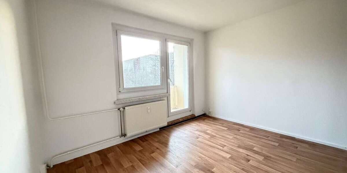 Etagenwohnung Plauen Chrieschwitz - 4 Zimmer, 69 m&sup2;, 347&euro; | Angebot:25518878