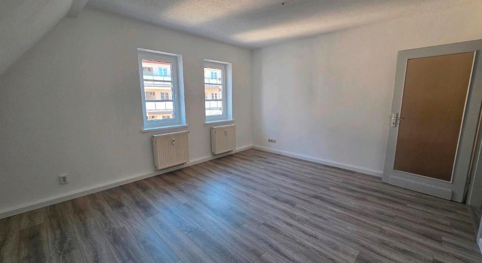 Etagenwohnung Plauen Alt Chrieschwitz - 3.5 Zimmer, 70 m&sup2;, 600&euro; | Angebot:26178174