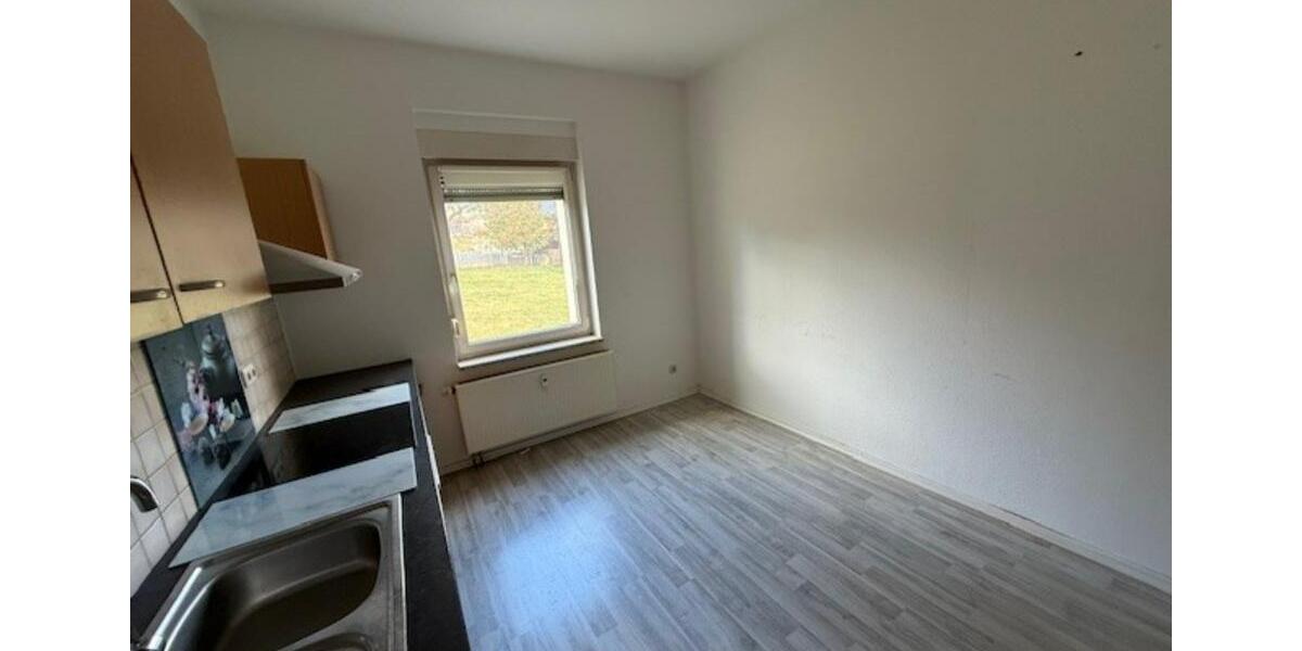 Hochparterre Netzschkau - 2 Zimmer, 48 m&sup2;, 289&euro; | Angebot:25613072