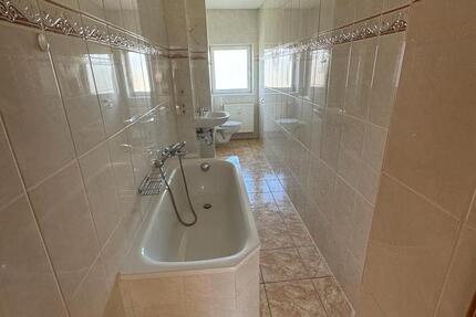 Wohnung Greiz - 3 Zimmer, 66 m&sup2;, 380&euro; | Angebot:25224305