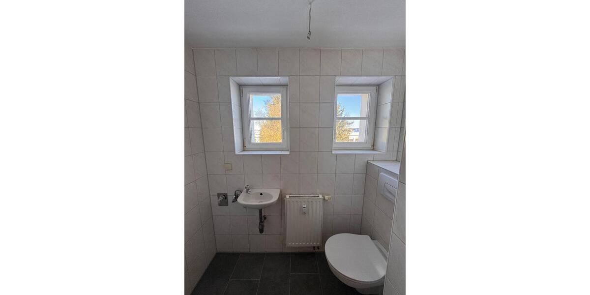Etagenwohnung Reichenbach im Vogtland - 2 Zimmer, 52 m&sup2;, 350&euro; | Angebot:24610463