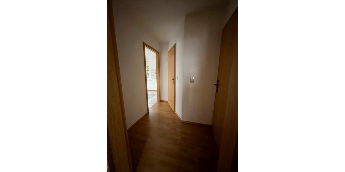 Hochparterre Lengenfeld - 2 Zimmer, 52 m&sup2;, 285&euro; | Angebot:25923553