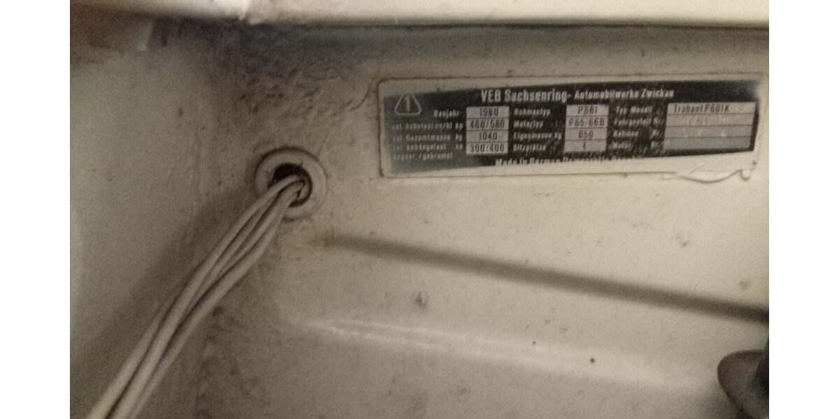 Trabant P 601 42.500 km 8.950 &euro; Lengenfeld 08485