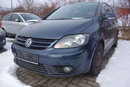 VW Golf 163.000 km 1.890 &euro; Hof 95030