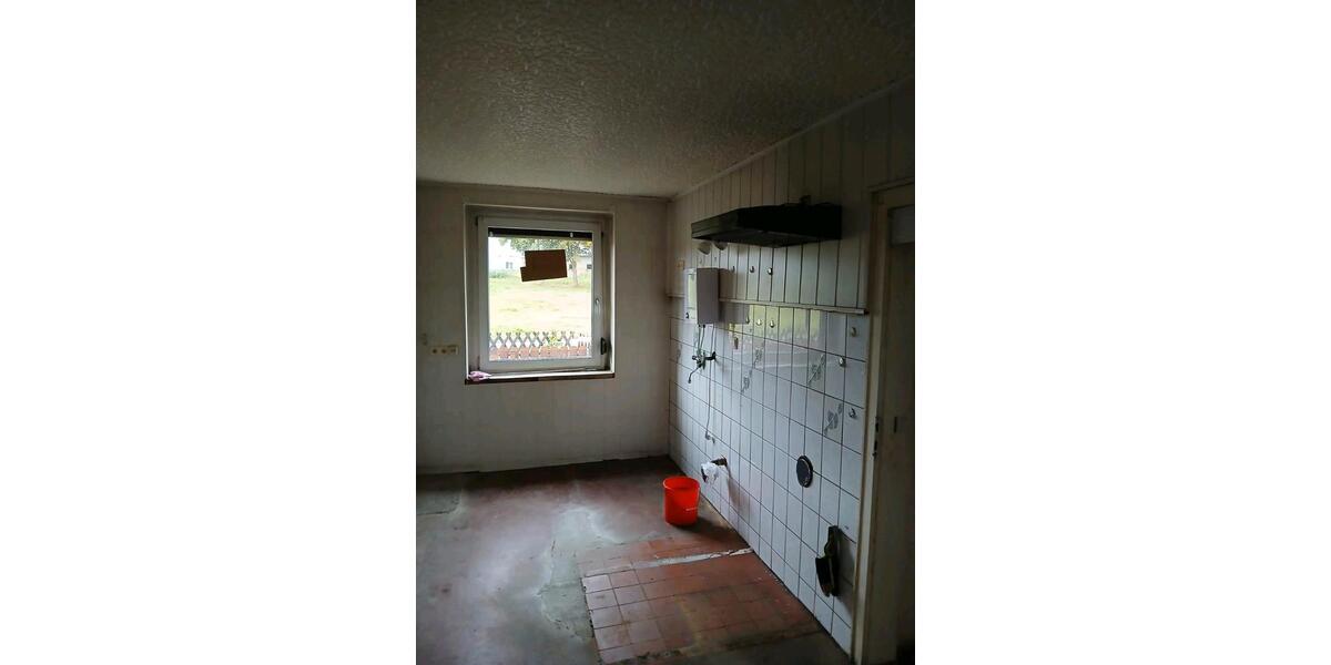 Reihenhaus Weischlitz - 7 Zimmer, 80 m&sup2;, 69.500&euro; | Angebot:25800444