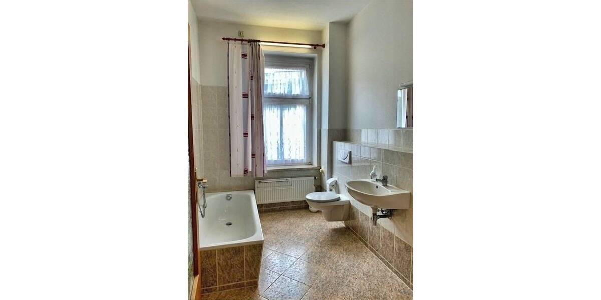 Mehrfamilienhaus, Wohnhaus Reichenbach - 8 Zimmer, 243 m&sup2;, 75.000&euro; | Angebot:25741445