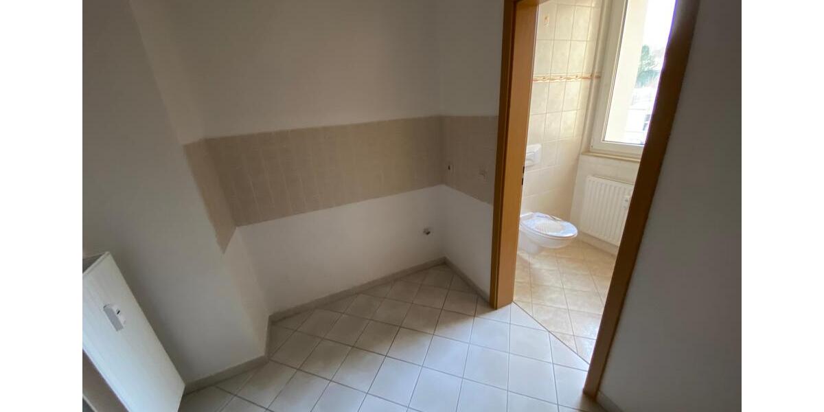 Etagenwohnung Reichenbach im Vogtland Obermylau - 2 Zimmer, 72 m&sup2;, 275&euro; | Angebot:9984787