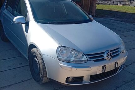 VW Golf 252.000 km 2.600 &euro; Lengenfeld 08485
