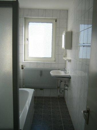 Hochparterre Hof Neuhof - 3 Zimmer, 75 m&sup2;, 560&euro; | Angebot:26676112
