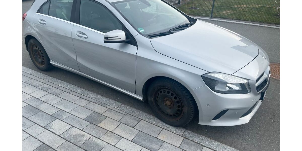 Mercedes-Benz A 180 112.000 km 11.500 &euro; Trogen 95183