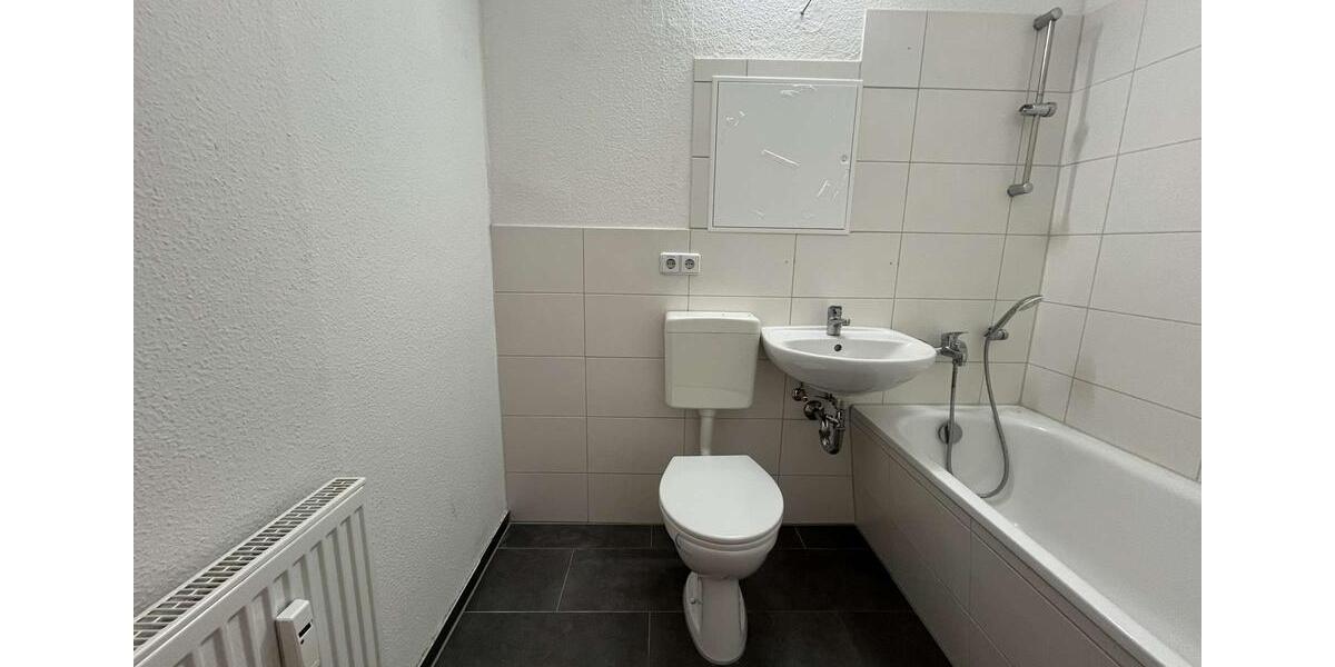 Etagenwohnung Plauen Alt Chrieschwitz - 1 Zimmer, 40 m&sup2;, 240&euro; | Angebot:23913875