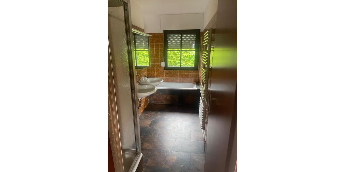 Einfamilienhaus Hof Altstadt - 5 Zimmer, 110 m&sup2;, 1.100&euro; | Angebot:26552996
