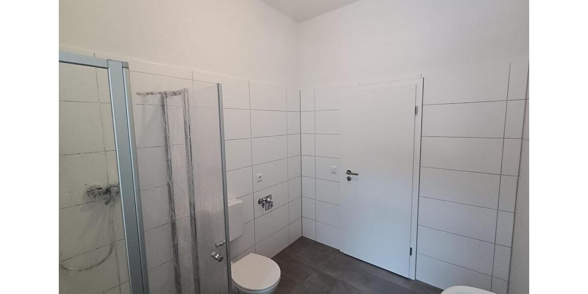 Etagenwohnung Reichenbach im Vogtland - 3 Zimmer, 67 m&sup2;, 400&euro; | Angebot:25217564