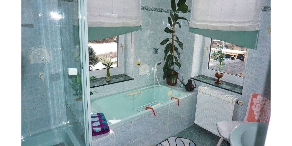 Einfamilienhaus Klingenthal Zwota - 8 Zimmer, 175 m&sup2;, 90.000&euro; | Angebot:25662072